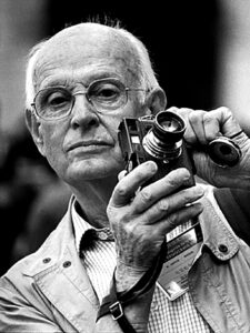 henri-cartier-bresson-l-225x300 HENRI CARTIER-BRESSON